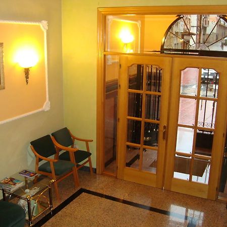 Hostal Universal เบนาเบนเต ภายนอก รูปภาพ