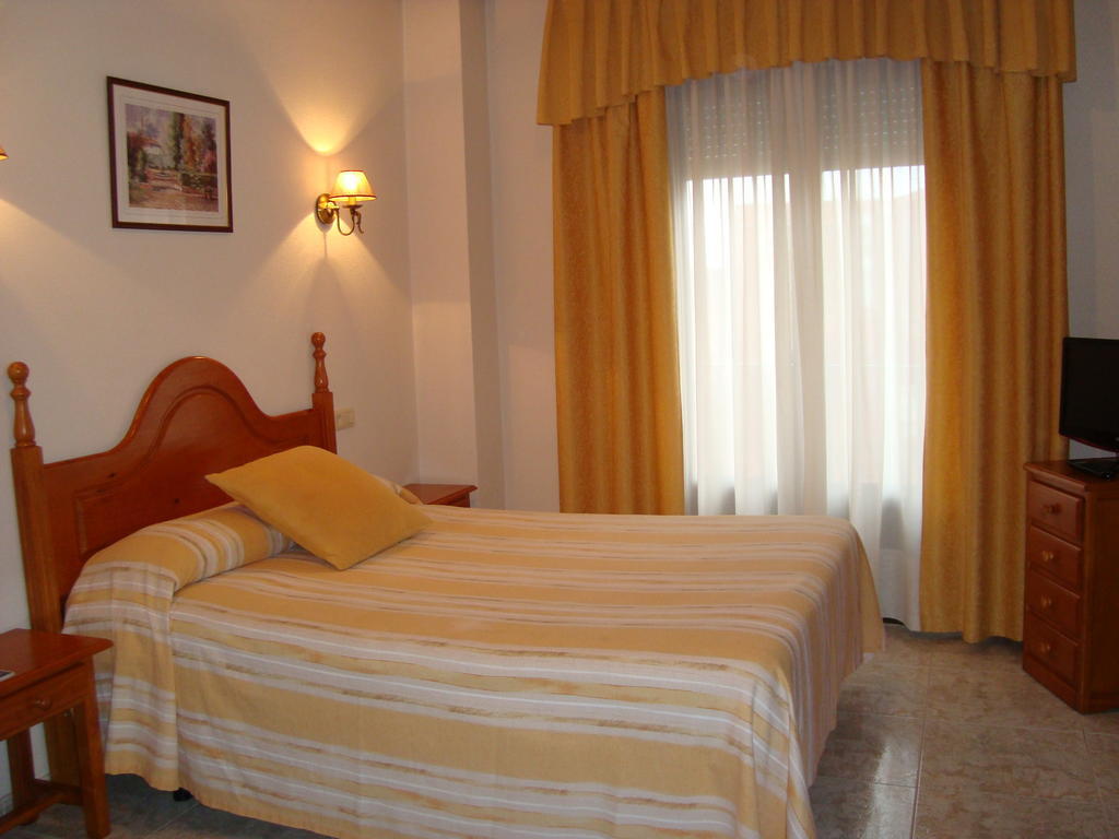 Hostal Universal เบนาเบนเต ห้อง รูปภาพ