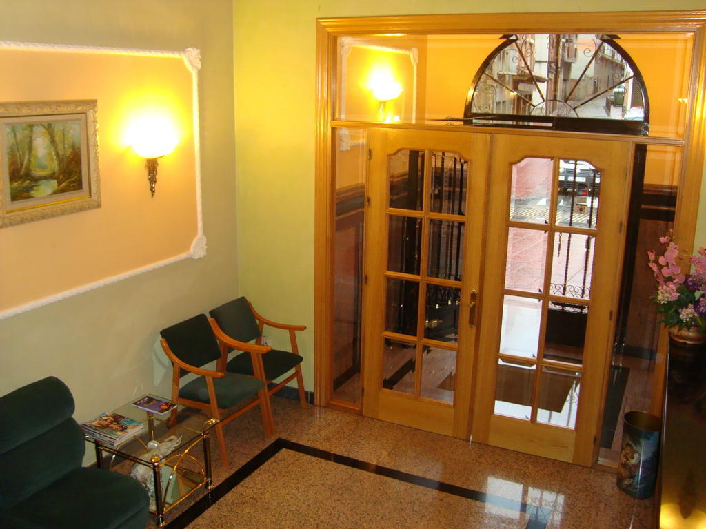 Hostal Universal เบนาเบนเต ภายนอก รูปภาพ