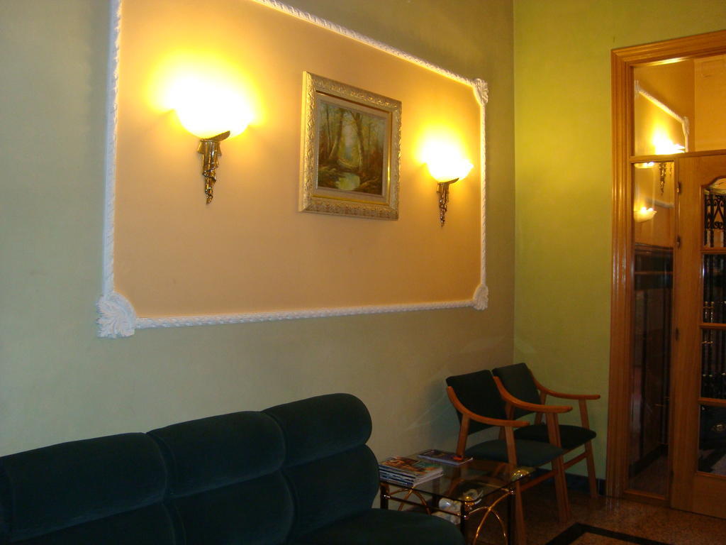 Hostal Universal เบนาเบนเต ภายนอก รูปภาพ