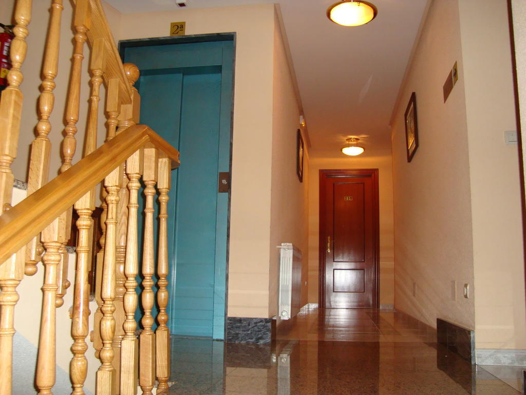 Hostal Universal เบนาเบนเต ภายนอก รูปภาพ